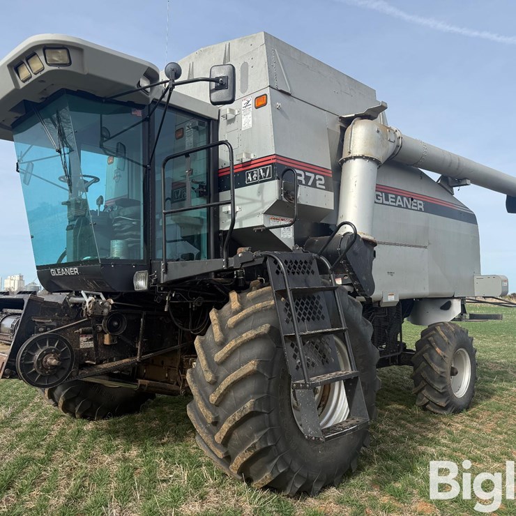 GLEANER R72
