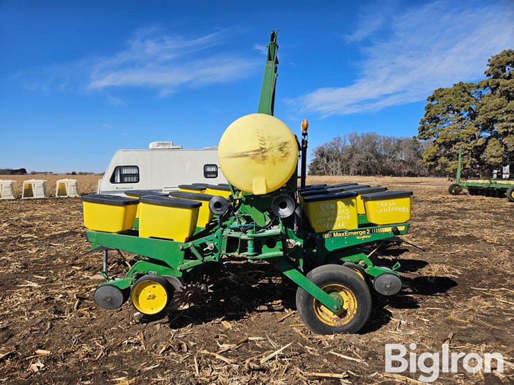 john-deere-7200-image-8