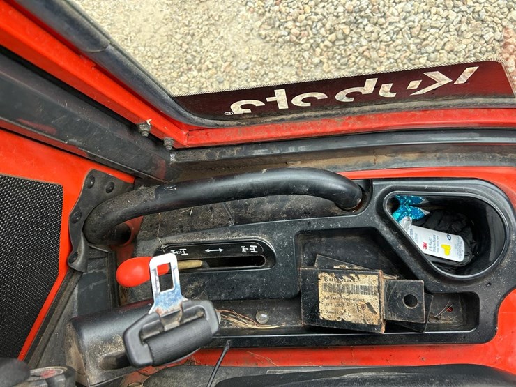 kubota-f2690-image-23