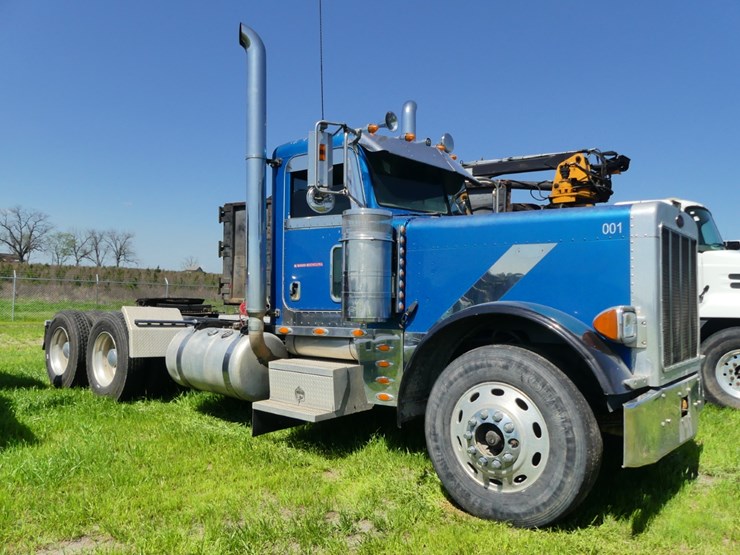 2006-caterpillar-18-image-1