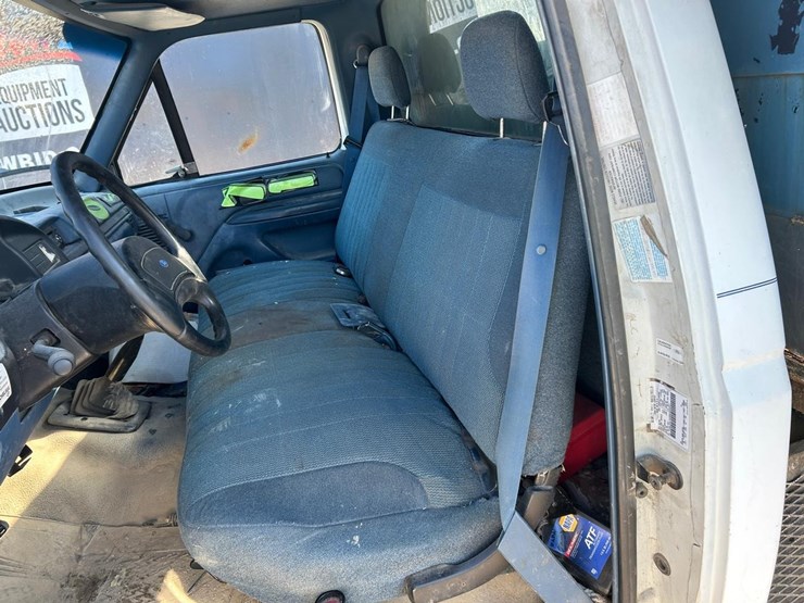 1994-ford-f550-image-16