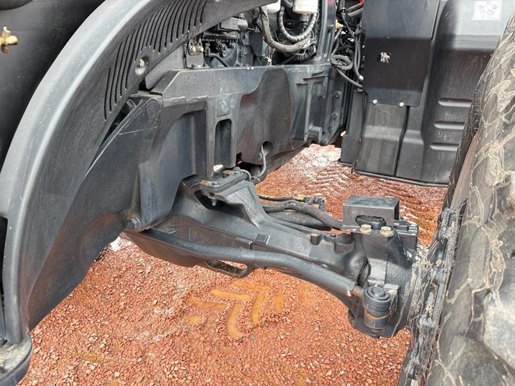 case-ih-magnum-180-image-39