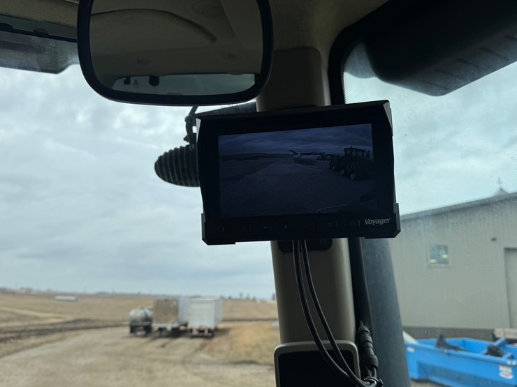 2019-john-deere-f4365-image-25