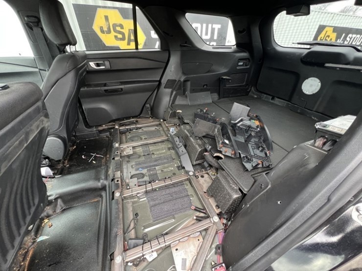 2020-ford-explorer-image-20