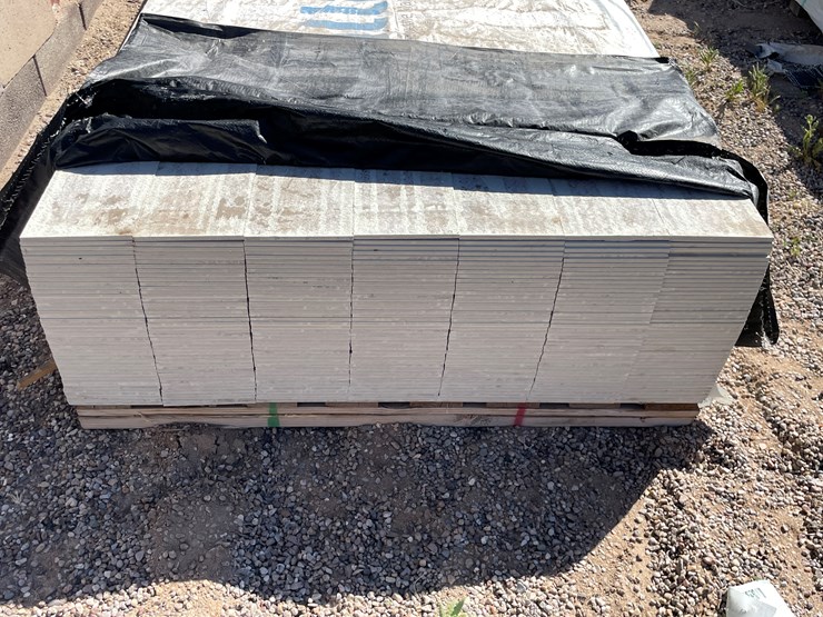 #4341-•-(appx.-308-pieces)-allura-6-¼"-primed-fiber-cement-smooth-lap-siding-image-6