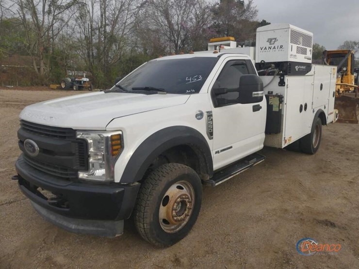 2018-ford-f550-xl-image-1