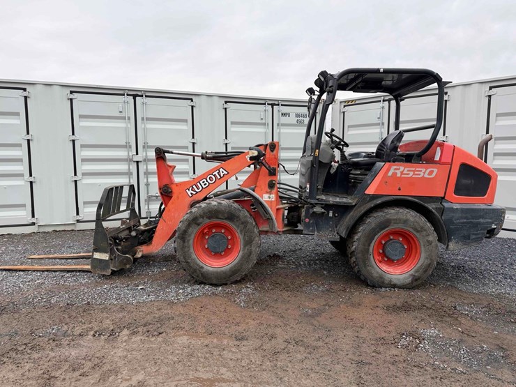 2015-kubota-r530-image-2