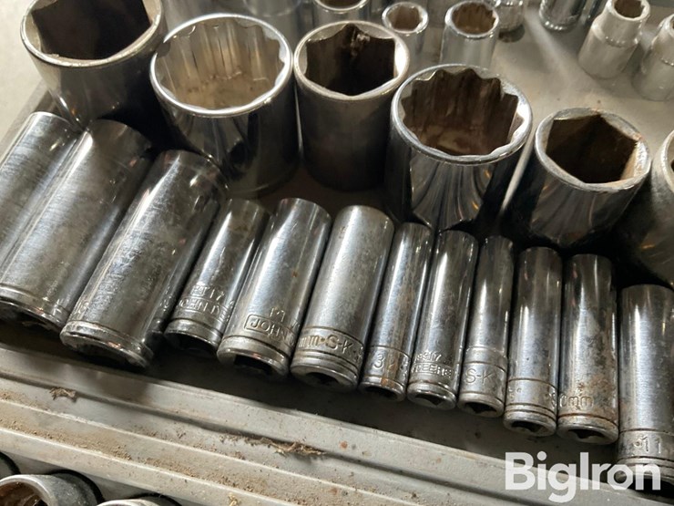 john-deere-12-image-8