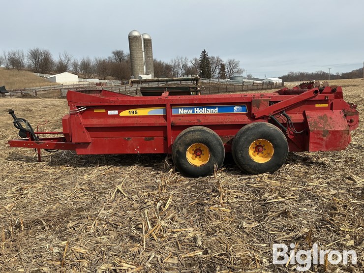 2013-new-holland-195-image-8