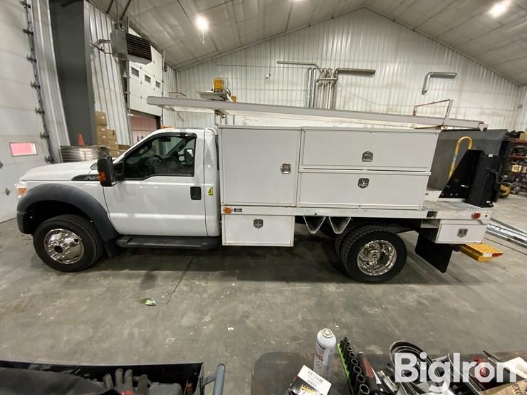 2015-ford-f550-xl-image-8