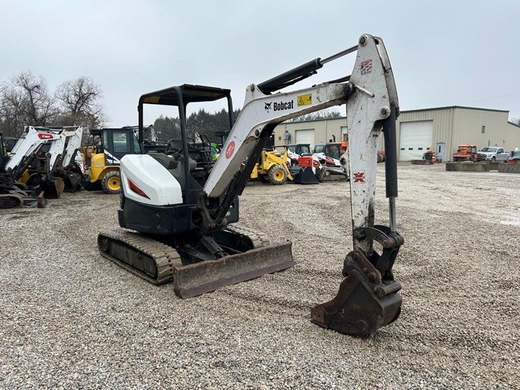 2021-bobcat-e35-image-6