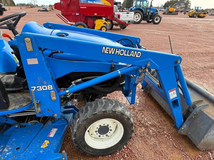 new-holland-tc29d-image-12