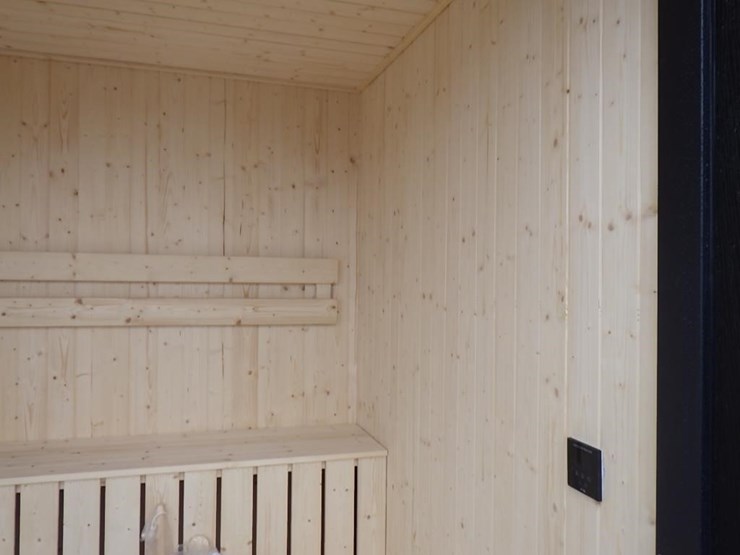 sauna-room-7'x7'-image-8