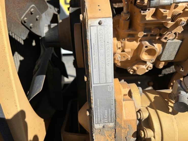 case-860-turbo-image-28