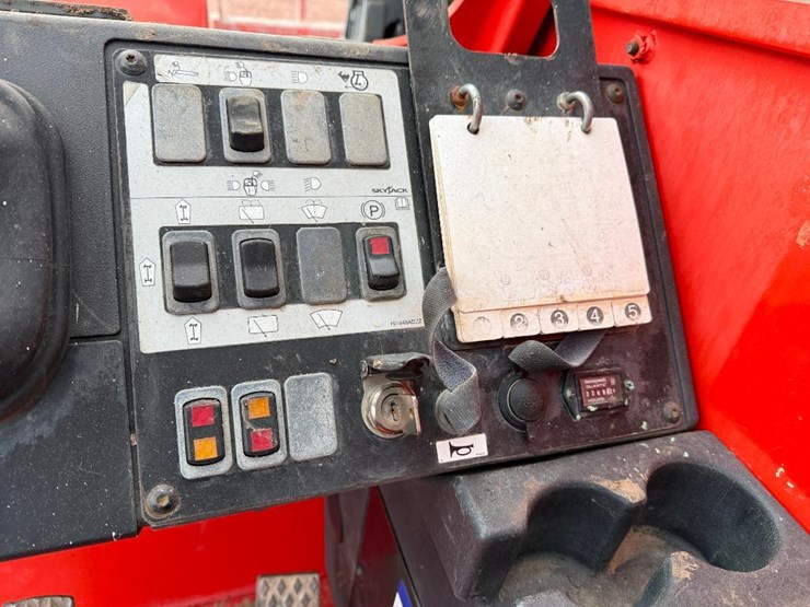 2018-skyjack-sj643th-image-43