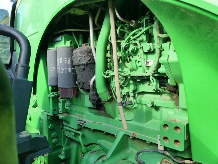 john-deere-8320r-image-12