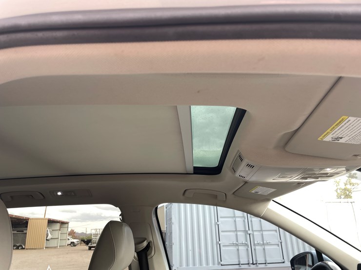 2019-volkswagen-tiguan-se-image-31