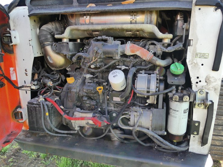 2022-bobcat-t770-image-10