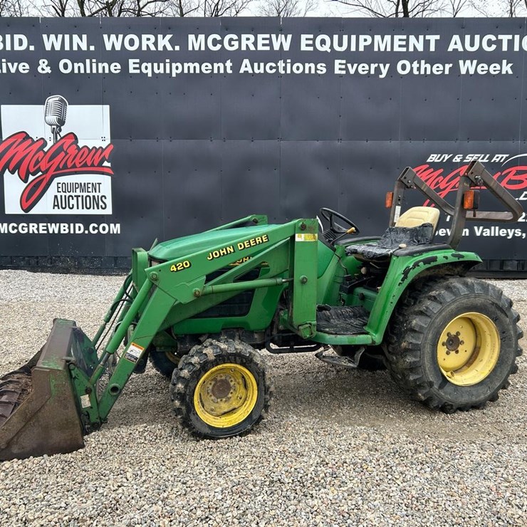 JOHN DEERE 4400