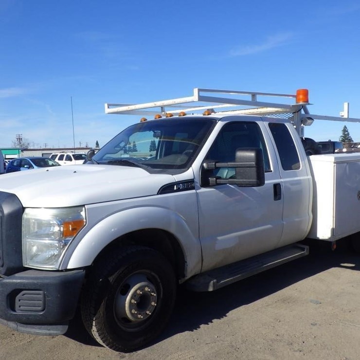 2015 FORD F350