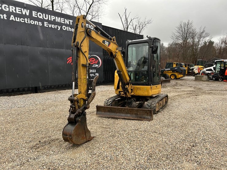 caterpillar-303-image-7