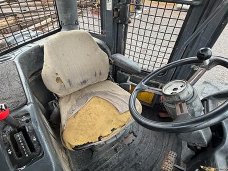 2012-deere-648-image-6