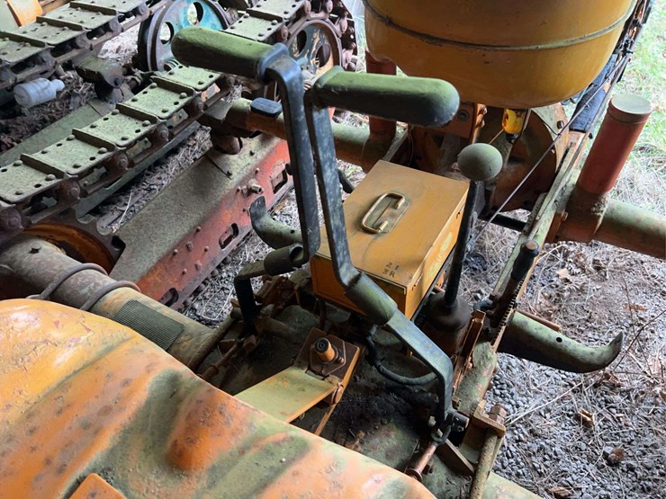 oliver/cletrac-crawler-image-29