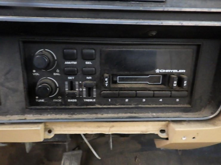 1989-dodge-ram-250-image-29