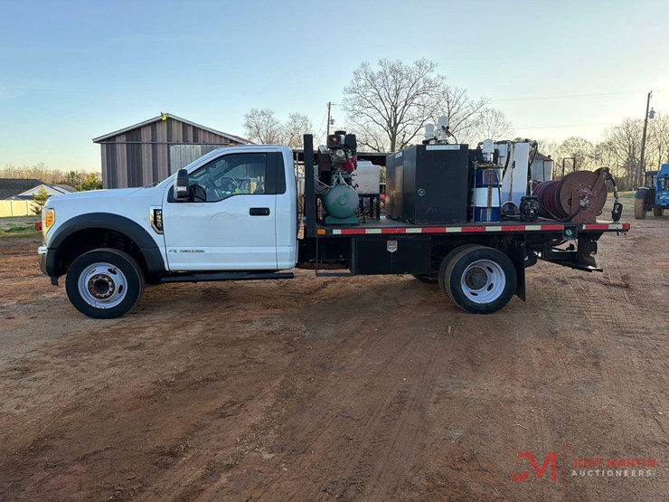 2019-ford-f550-xl-image-6