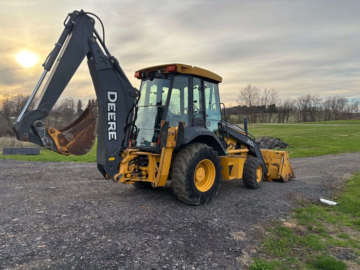 2010-deere-310j-image-7