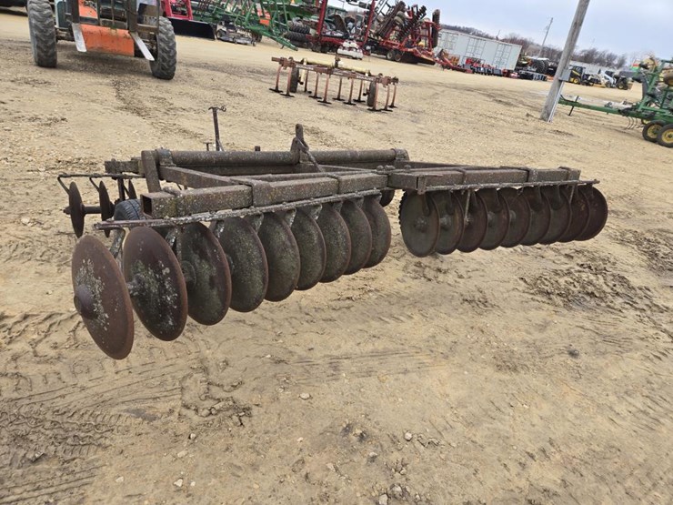 #77-•-10'-disk-image-6