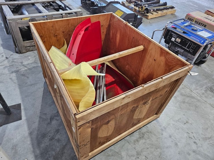 #673-•-pallet-of-baler-parts-image-5