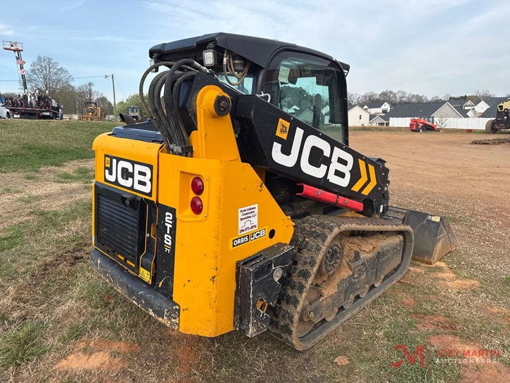 2023-jcb-2ts-7t-image-2