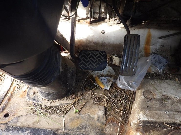 1992-isuzu-npr-image-21