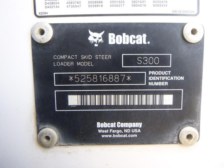 2005-bobcat-s300-image-30
