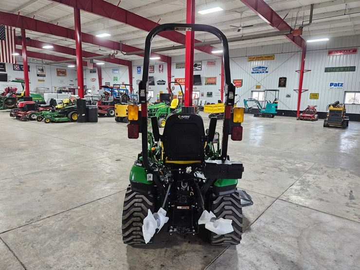 2024-john-deere-1025r-image-4