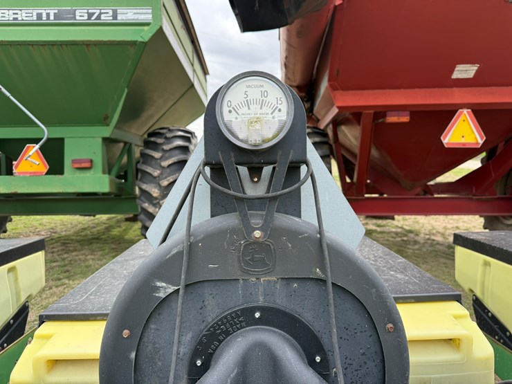 john-deere-1700-image-5