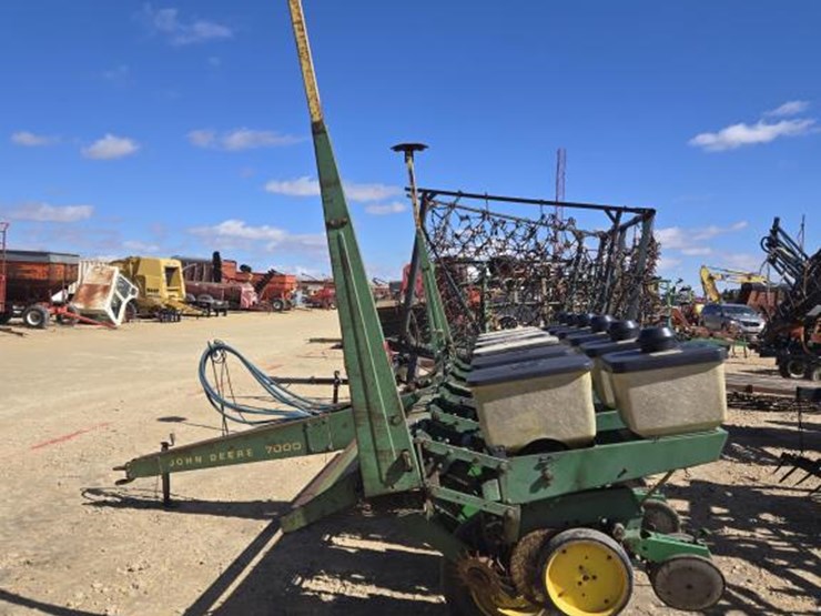 john-deere-7000-image-5