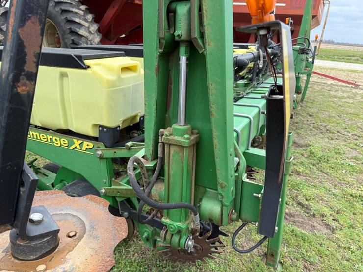 john-deere-1700-image-14