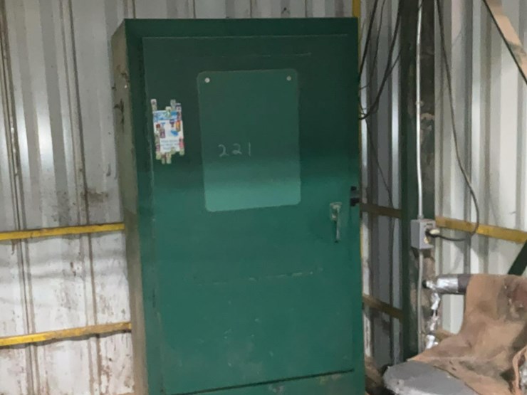 #221-•-cabinet-and-cameras-w/-monitor.-image-1