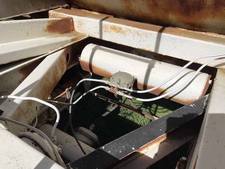 1955-trailmobile-hopper-image-21