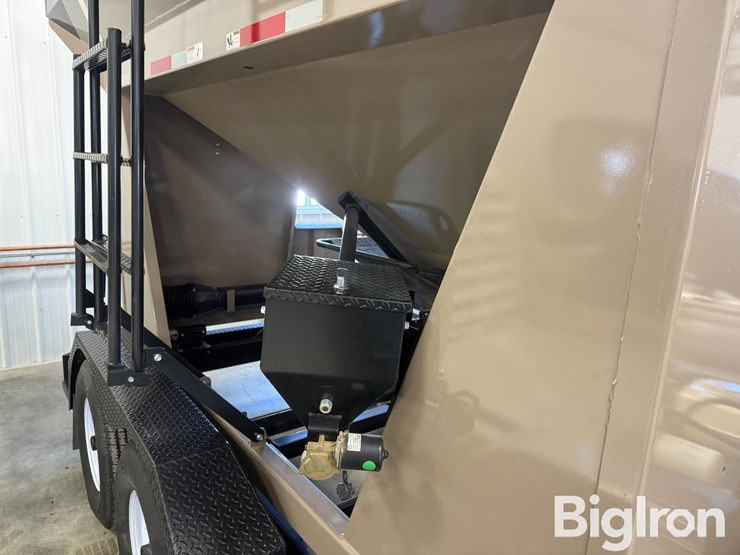 j&m-lc290-t/a-seed-tender-image-14