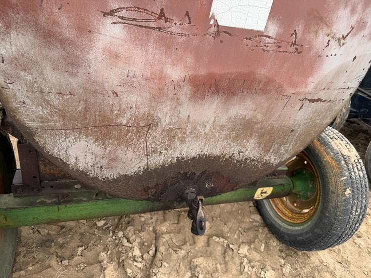 #41260-•-~600-gallon-fuel-wagon-image-17