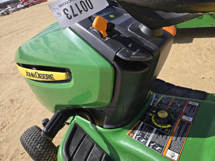 john-deere-x300-image-10