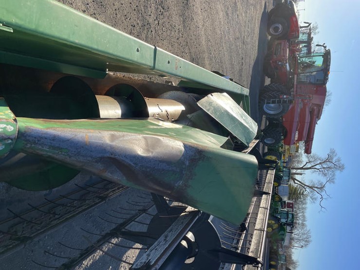 john-deere-216-image-16