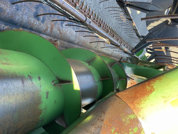 john-deere-216-image-6