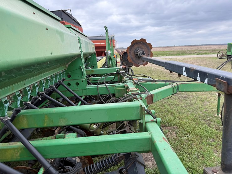 john-deere-1560-image-69