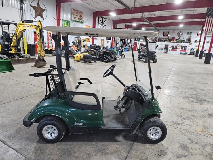#677-•-yamaha-gas-golf-cart-image-6