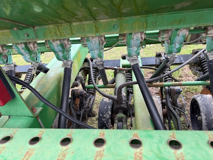 john-deere-1560-image-37