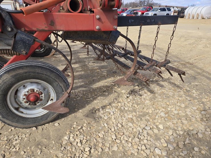 case-ih-4300-image-8